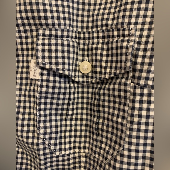 Levi’s Gingham Button Up - Picture 2 of 5